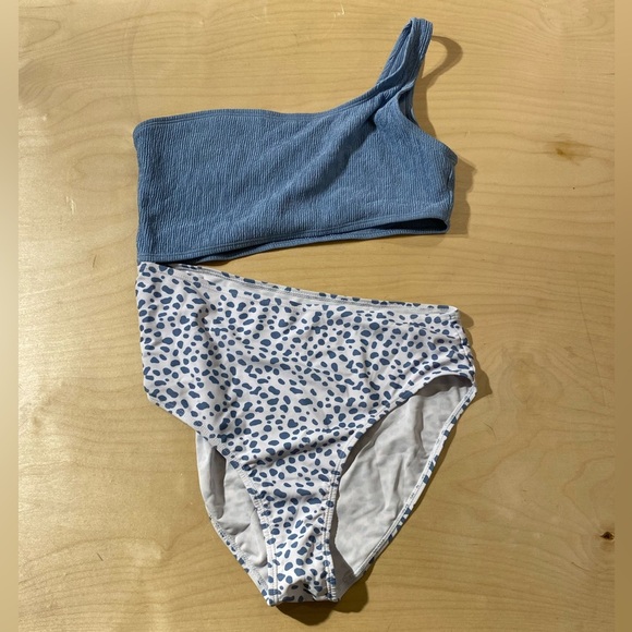 One-Shoulder Blue and White Bikini Set Large (DV) - Picture 4 of 12